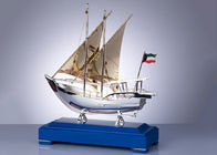 قاعدة خشبية التذكارات الثقافية العربية / نموذج قارب صيد مع العلم مخصص