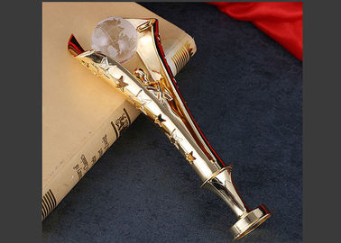 Crystal Globe Hollowing Out Custom Trophy Awards تلميع السطح مع علبة هدية